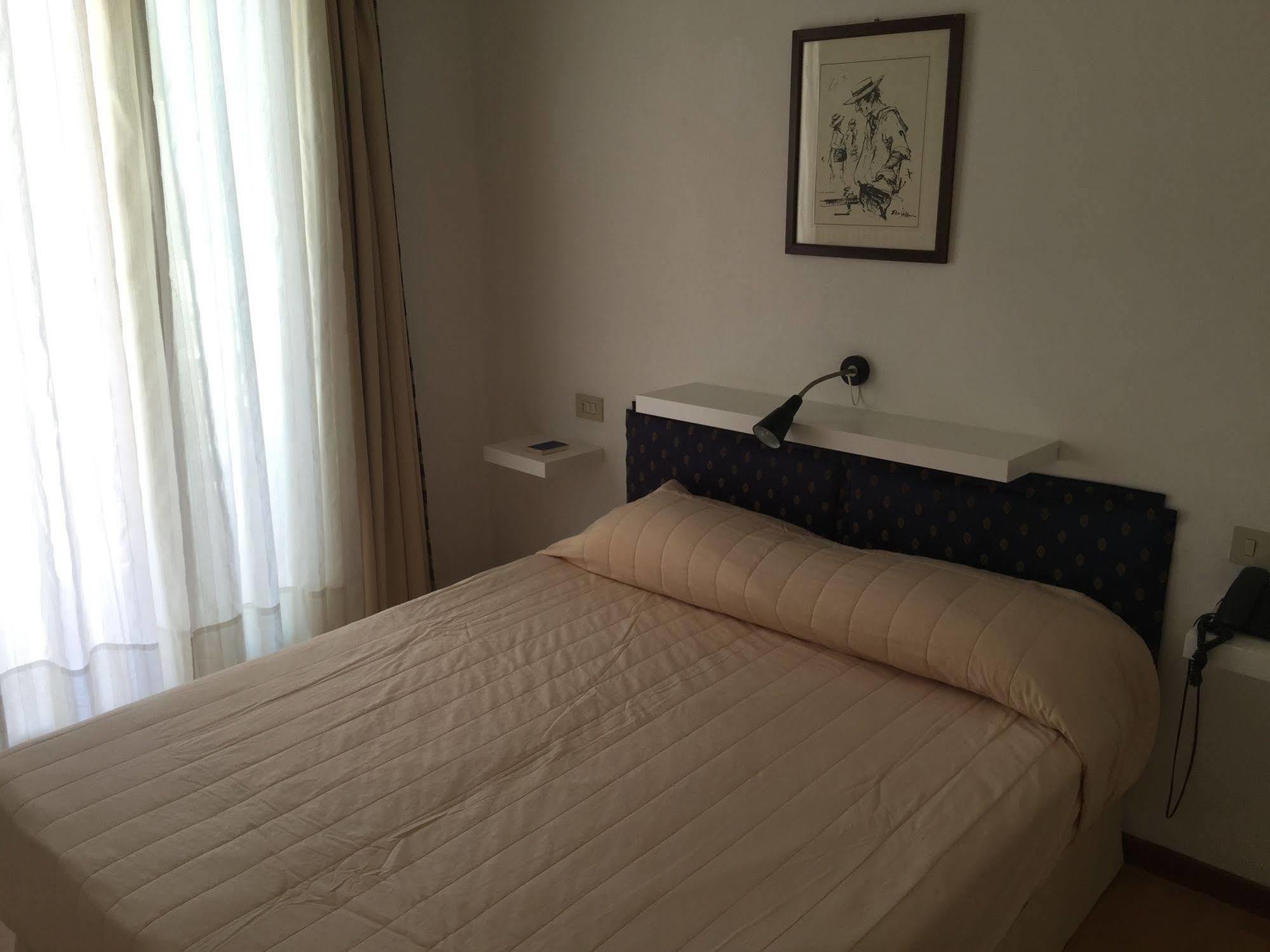 Hotel Marlisa Pier ลิโดดิเยโซโล ภายนอก รูปภาพ